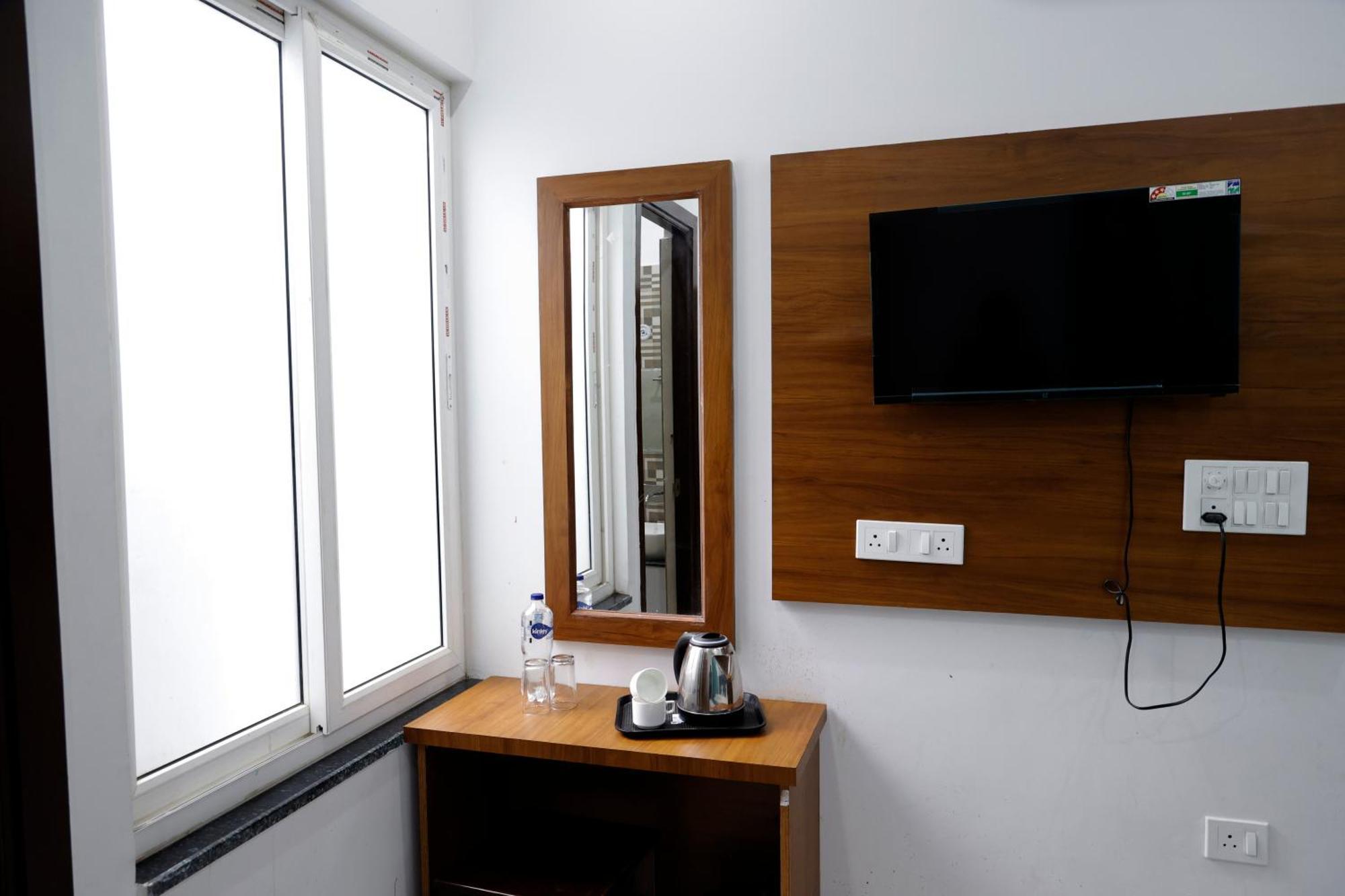 Hotel Parth Inn Rishikesh Exterior photo