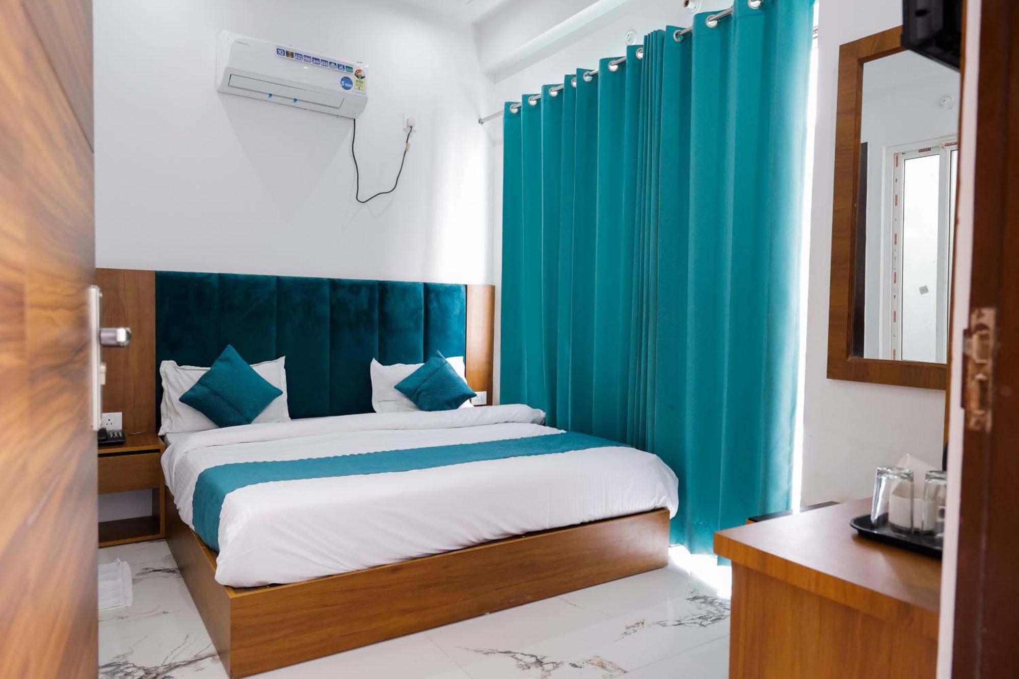 Hotel Parth Inn Rishikesh Exterior photo