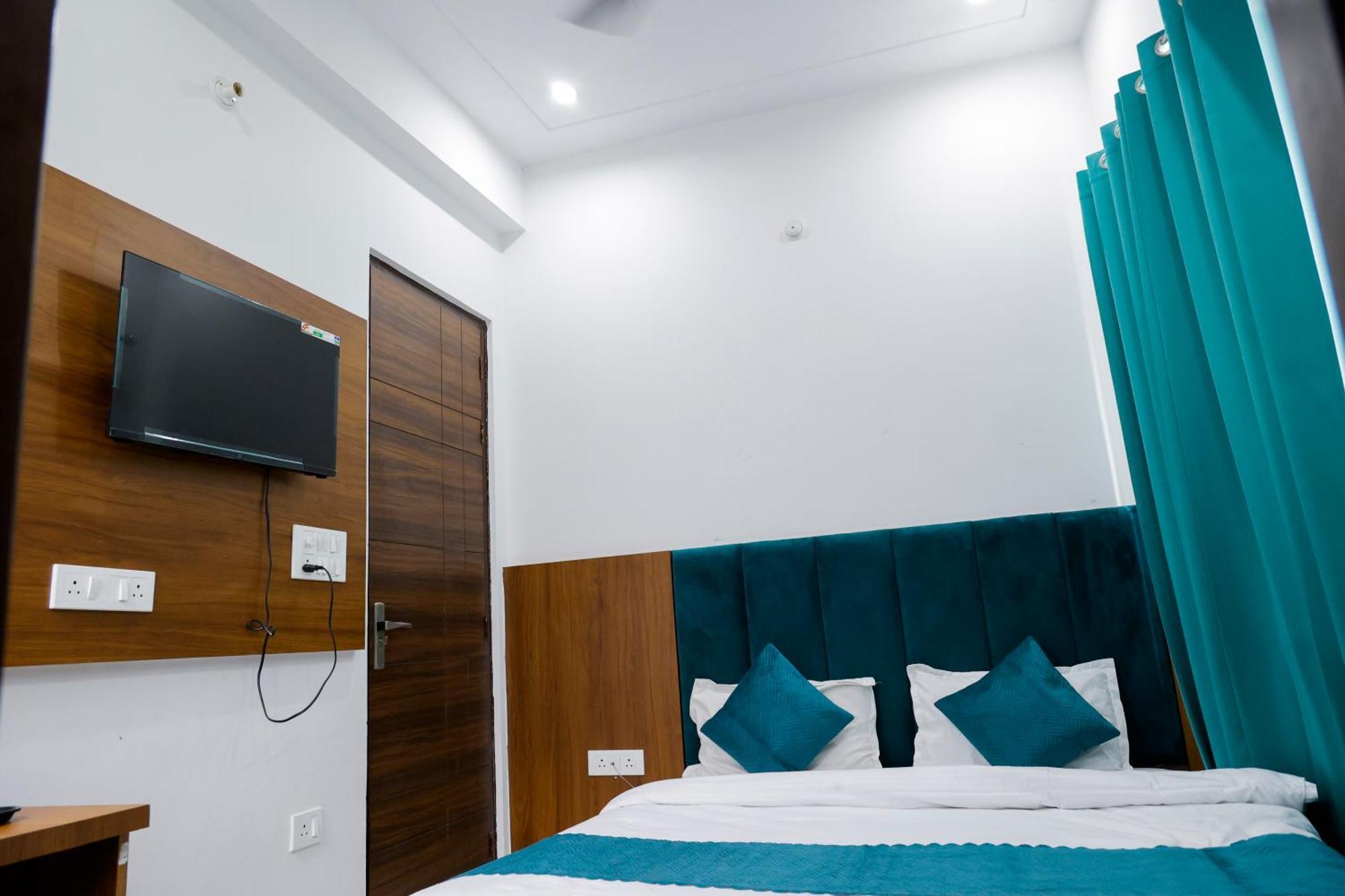 Hotel Parth Inn Rishikesh Exterior photo