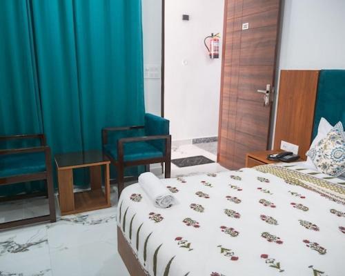 Hotel Parth Inn Rishikesh Exterior photo